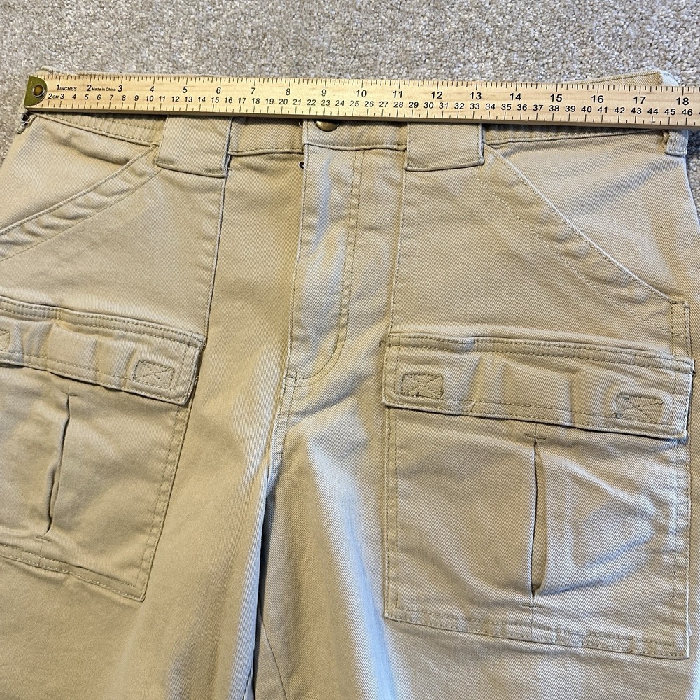 Mens Cargo Shorts Size 36 John Blair Utility Pockets Beige Flat Front Casual 8" - Picture 4 of 7